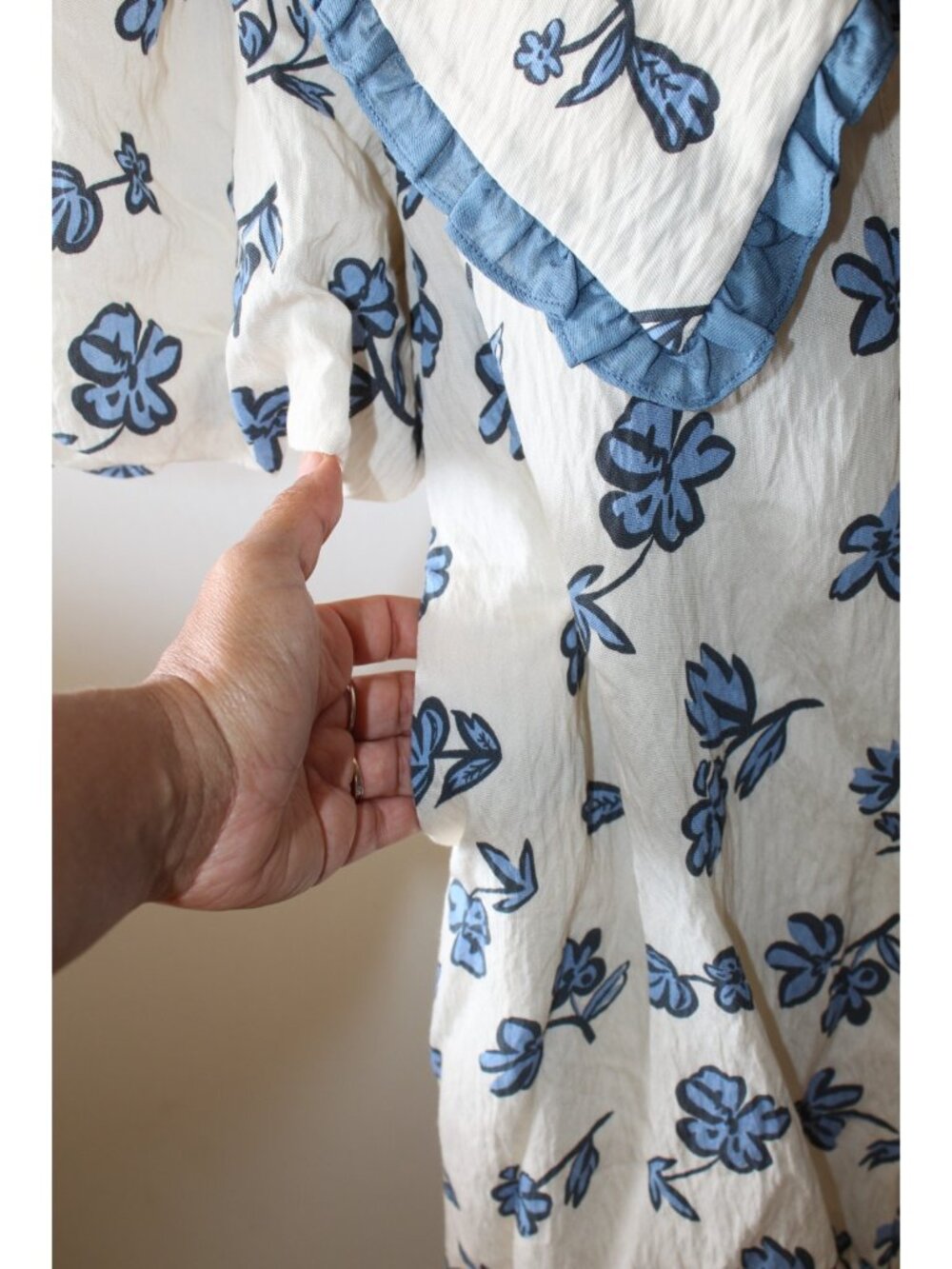 Poppy Collared Mini Dress Blue floral Print Size Small Ruffled Peter Pan Collar - Picture 9 of 14